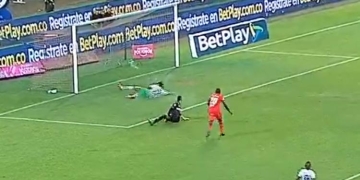 ¿Por qué anularon el gol de Adrián Ramos a Nacional en el Atanasio?