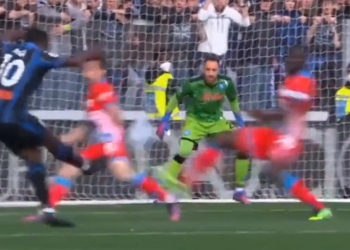 ¡De las mejores atajadas de David Ospina en Napoli!