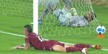 ¡Uy, Michael Rangel! El gol que erró con Tolima ante Mineiro…