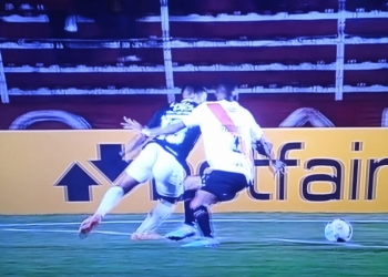 ¿¡Y esto no era penalti para el Cali!?