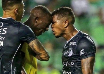 Jimmy Congo: su consolidación y el detalle del pase tres dedos en el gol a Boca