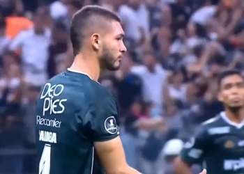 José Caldera ante Corinthians: del autogol a la opción errada a los 88