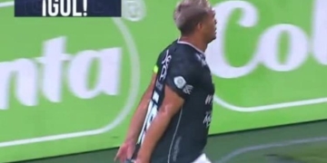 Teo Gutiérrez: gol, camiseta y gesto para Freddy Rincón