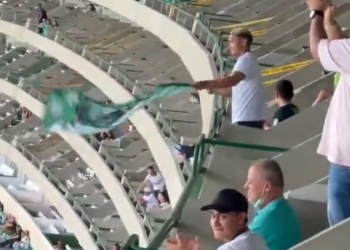 Las imágenes de Teo Gutiérrez alentando al Cali desde la tribuna