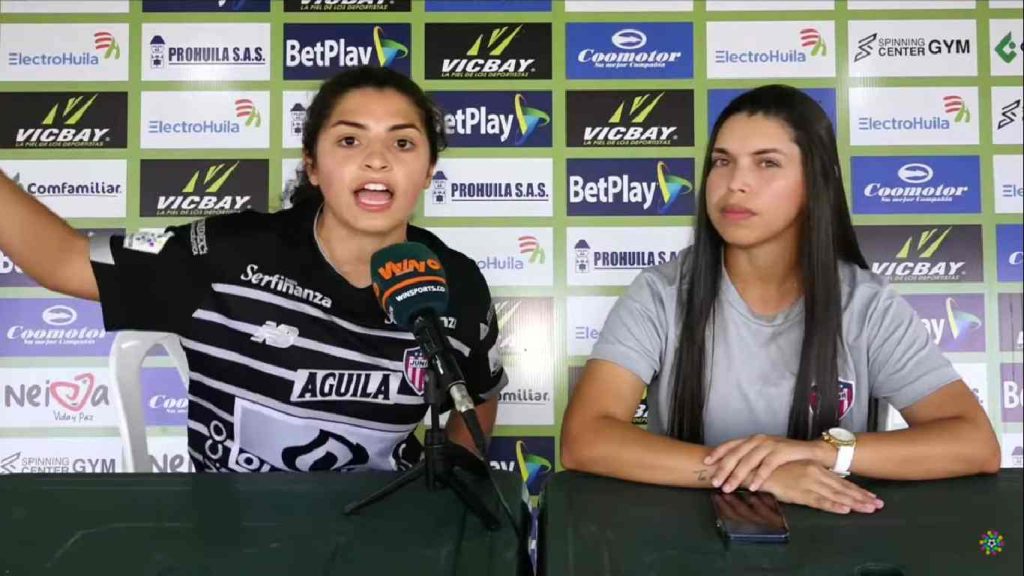 La denuncia de una jugadora de Junior sobre un árbitro