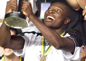 El exitoso paso de Freddy Rincón por Corinthians. ¡Es ídolo!