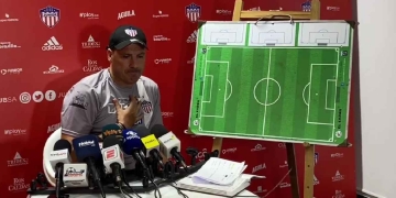 Cruz Real explicó su planteo ¡con pizarra y números en mano!