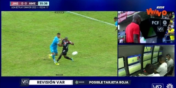 América otra vez se queda con 10: Contreras expulsado en su debut