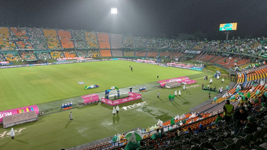 Nacional, Pereira y una cancha vuelta nada