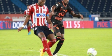 Junior: Solo tres defensas centrales para final de semestre