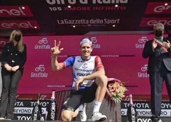 Arnaud Démare volvió a la victoria en el Giro de Italia