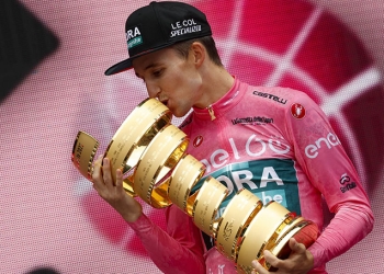 Giro de Italia: Jai Hindley es el campeón de la versión 105