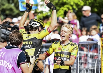 Koen Bouwman ganador de la séptima etapa del Giro de Italia