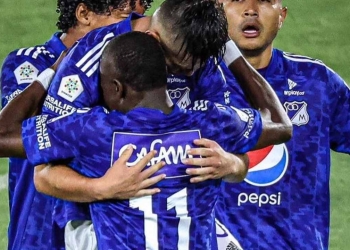 Andrés Gómez marca ante Patriotas su primer gol como profesional