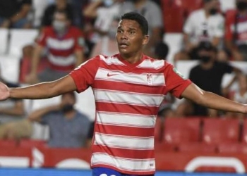 Carlos Bacca y los demás colombianos en el descenso de Granada