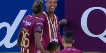 Video: el inolvidable gol de Jeison Lucumí para el triunfo del Tolima en Brasil