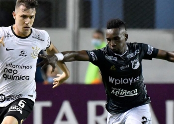 Kevin Velasco responde: ¿Por qué no cobró el penalti ante Corintians?