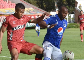 Millonarios sufrió en Tunja pero se quedó con los 3 puntos
