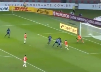 El gol que le hicieron al DIM en Brasil a los 18 minutos