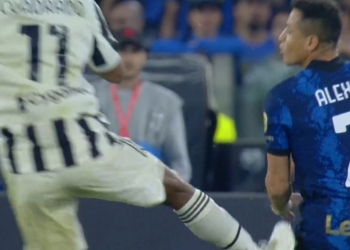 La patada de Cuadrado a Alexis Sánchez y el recuerdo de otra con la Selección