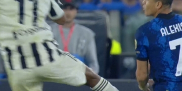 La patada de Cuadrado a Alexis Sánchez y el recuerdo de otra con la Selección