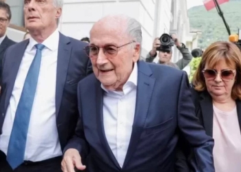 Por problemas de salud, se pospone declaración de Blatter en juicio