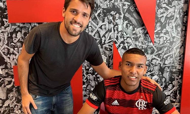 No le dieron la oportunidad en Millonarios y ya firmó con Flamengo