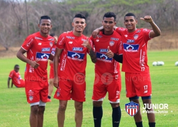 Se fue al extranjero y Junior buscará repatriarlo