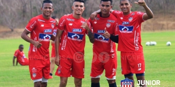 Se fue al extranjero y Junior buscará repatriarlo