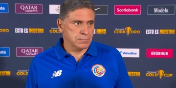 Luis Fernando Suárez: "Al DT colombiano no lo dejan creer que es bueno"
