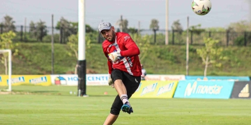 Viera: "Me van a tener que aguantar, porque no me voy a ir"