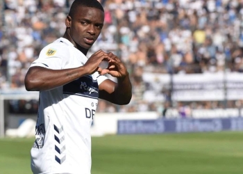¿Se echa para atrás el paso de Johan Carbonero a Racing?