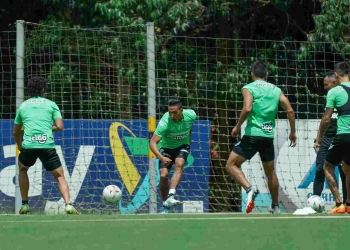 Entrenamiento a puerta abierta antes de la final