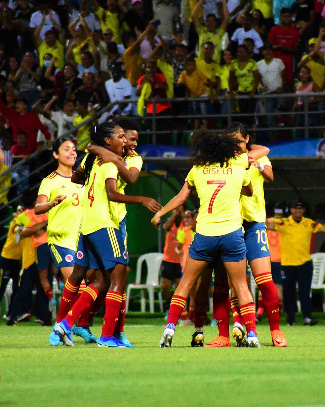 La Selección Colombia Femenina logró el oro en los Juegos Bolivarianos﻿