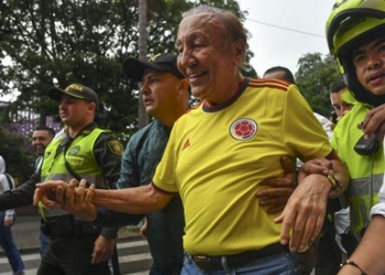 Así ovacionaron a Rodolfo Hernández en el Atanasio Girardot