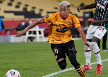 Confirmada: dura multa a Byron Castillo en Conmebol