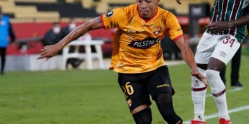 Confirmada: dura multa a Byron Castillo en Conmebol