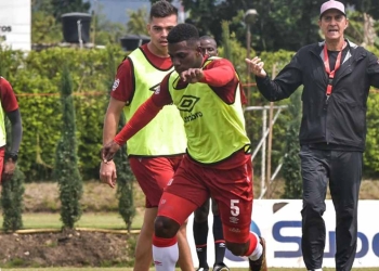 Alexandre Guimarães: «Siempre supe que iba a regresar»