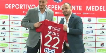 Se dijo en la presentación de David González y armó debate: ¿Exigencia de ser campeón?