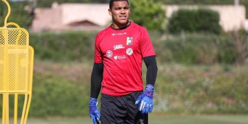 Joel Graterol volvió a la titular de Venezuela y sacó su arco en cero