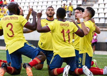 El delantero colombiano que podría llegar a River Plate