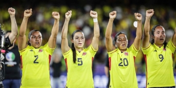 ¿Por qué las jugadoras de la Selección alzaron sus brazos antes del partido?