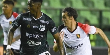 Renunció después de perder frente a Melgar