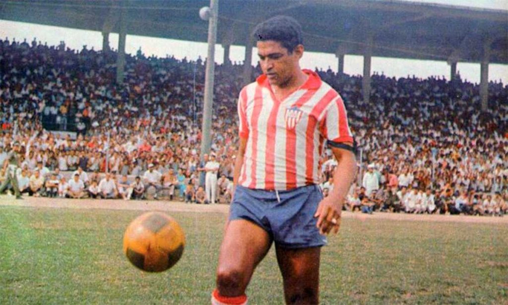 La vez que Garrincha jugó un Junior-Santa Fe