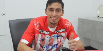 A Junior "le figuró" quedarse con Fabián Sambueza