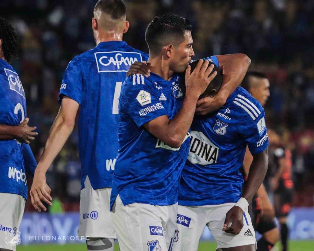 Millonarios ganó y se trepó a la punta