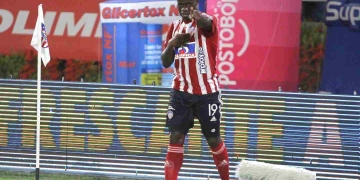 Carmelo Valencia: "Ojalá pueda retirarme en Junior"