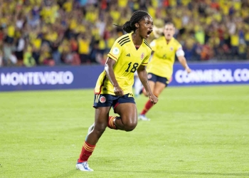 FIFA: "Linda decoró otra actuación electrizante" y la comparación con Marta