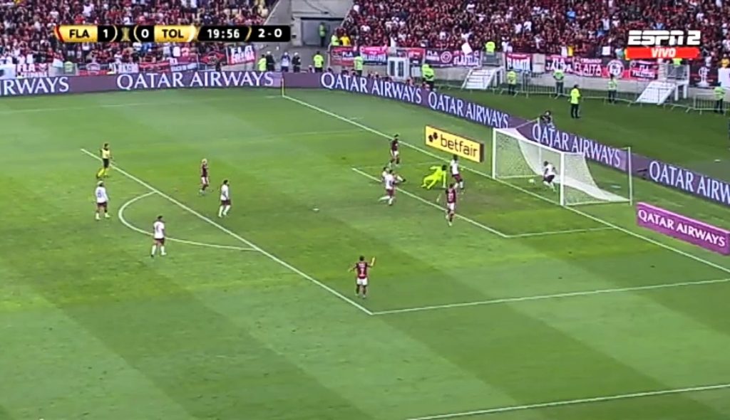 ¿Entra o no entra? Otro gol de Flamengo ante Tolima