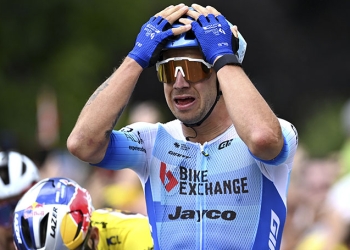 Por photofinish Dylan Groenewegen ganó en el Tour de Francia